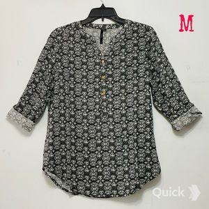 M - NWT Cathy Daniels Printed Popover Top